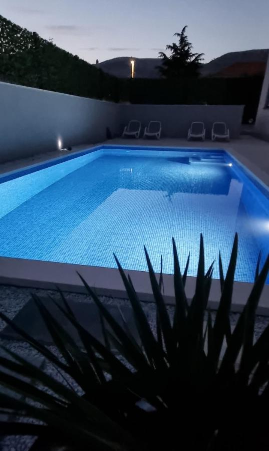Apartments Elite تروغير المظهر الخارجي الصورة